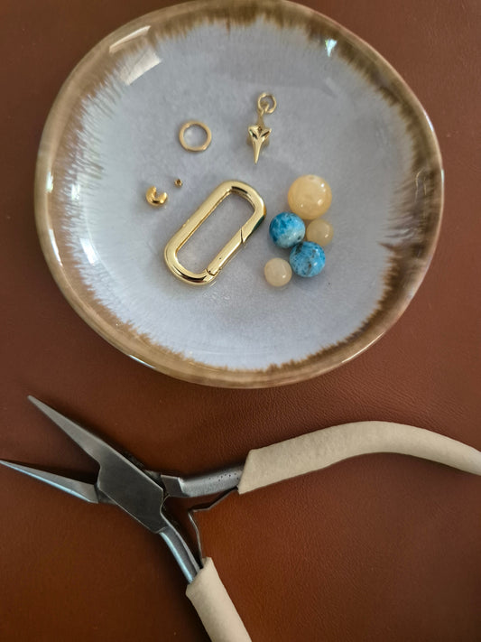 Custom Hanger